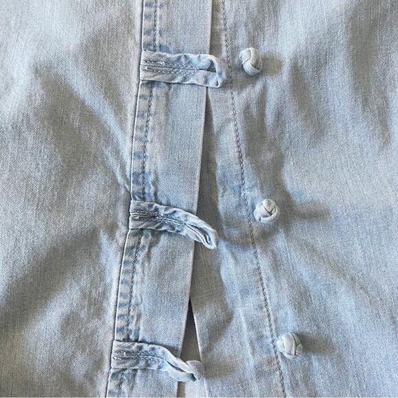 J. Jill Petite Denim Knot Button Long Sleeve Blouse Clarity Wash Petite XSP - Picture 7 of 12
